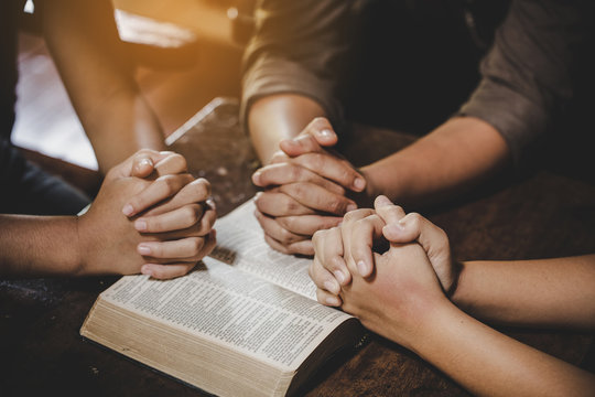 100 Powerful Closing Prayers For Bible Study To End A Powerful Bible Study Session